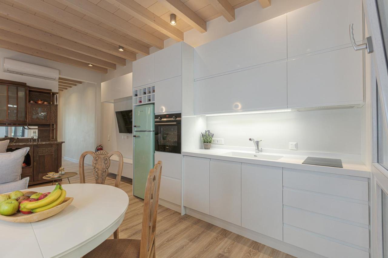 העיירה רתימנו V77 Seafront Suites מראה חיצוני תמונה