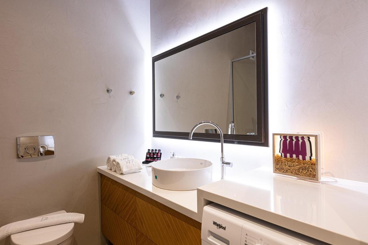 העיירה רתימנו V77 Seafront Suites מראה חיצוני תמונה