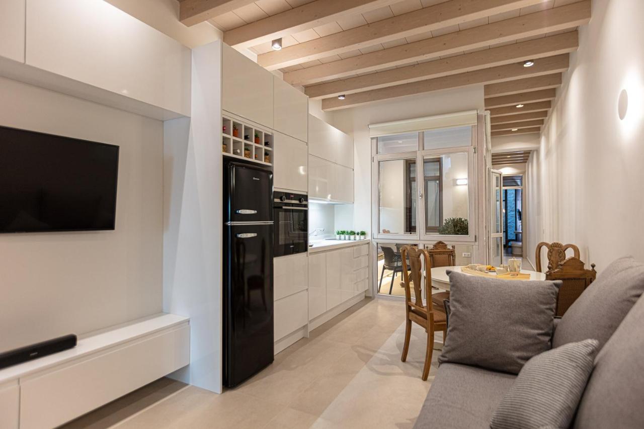 העיירה רתימנו V77 Seafront Suites מראה חיצוני תמונה